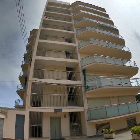 Apartamento A Primera Linea De Mar En بلاتجا ذارو المظهر الخارجي الصورة